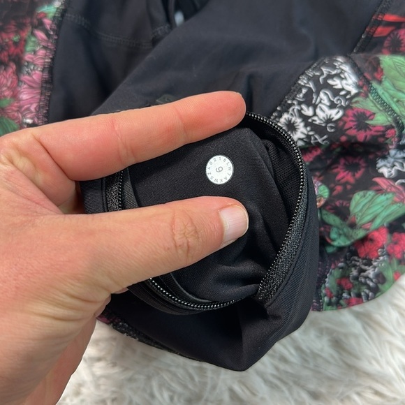 Lululemon Run Times Short II *4" Zen Garden Multi / Black - Picture 6 of 7